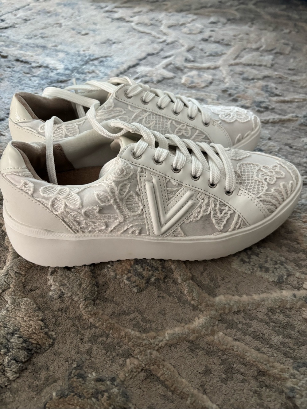 Vionic White Lace-Overlay Platform Sneakers
